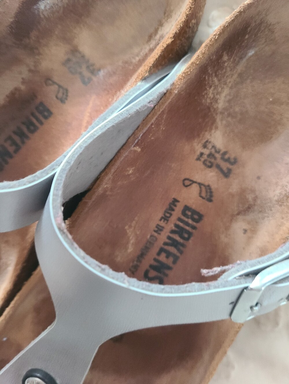 Birkenstock Gizeh Womens Silver Buckle Strap Thongs Sandal sz 37 - Picture 2 of 6